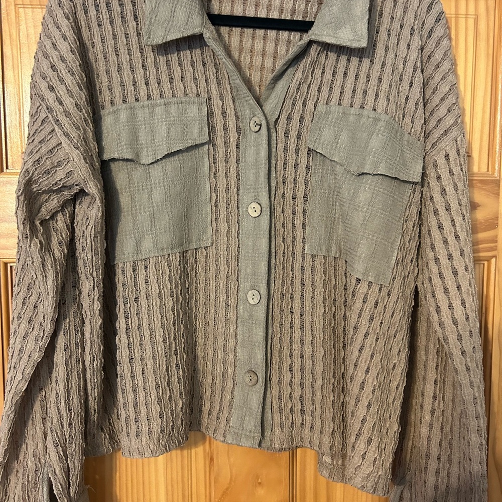 Hem & Thread Crinkle Button Down Shirt in Beige